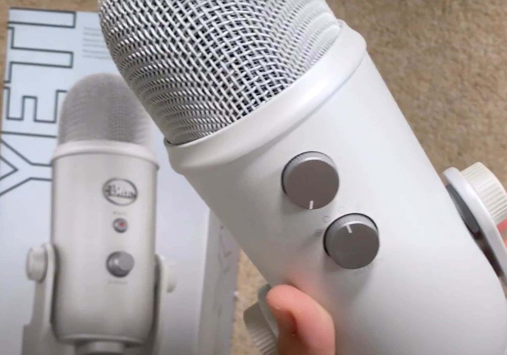 Unboxing] Blue Yeti Whiteout microphone 